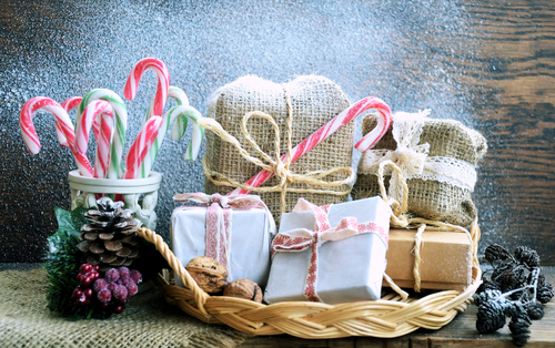 wrapped packages | Creating the Ultimate Client Care Package | Pinnacle Promotions wrapped packages | Creating the Ultimate Client Care Package | Pinnacle Promotions