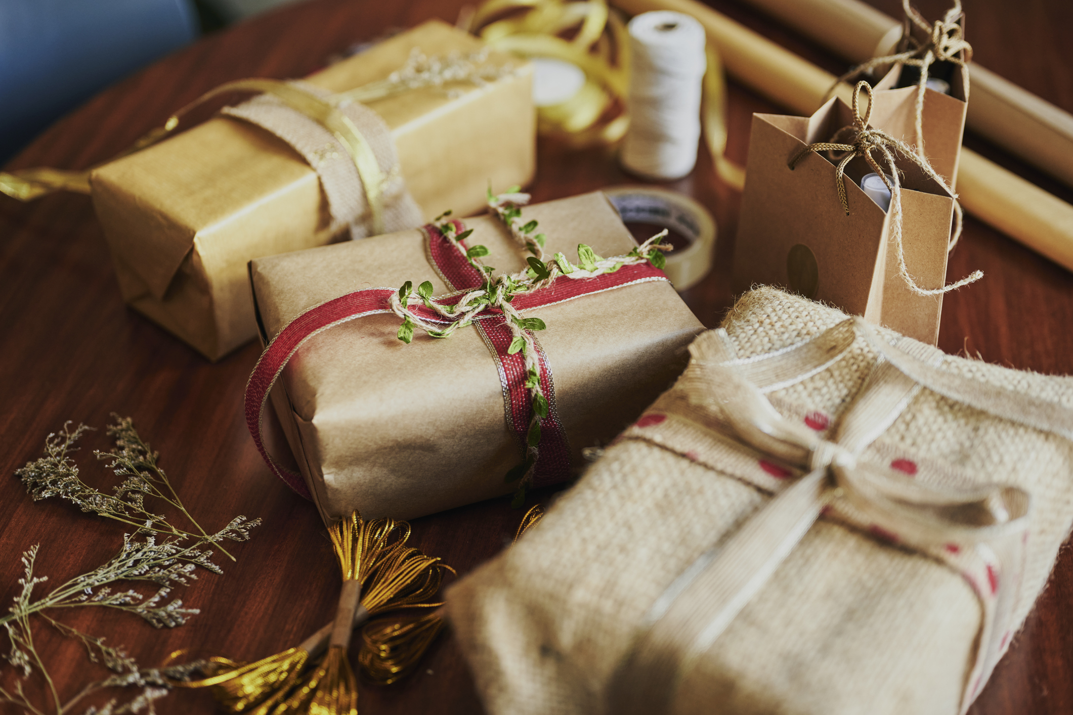 Top 13 Sustainable Corporate Gifts Ideas to Sleigh the Season